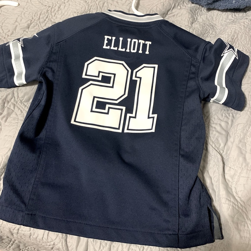 Cowboy jersey 21 Elliot